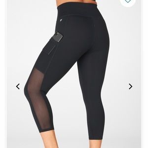 Fabletics Mila Pocket Capri
